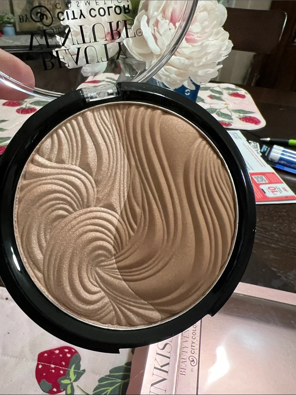 New City Color Sunkissed Hour Bronzer - Shimmery Brown